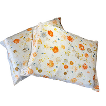 Load image into Gallery viewer, Pre-Order Flower Print Silk Pillowcase
